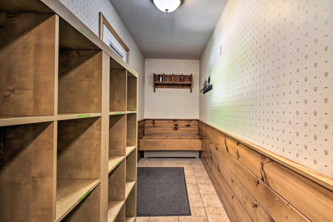 Timber Creek Townhome With 2 Decks And Mtn Views! West Dover Eksteriør billede